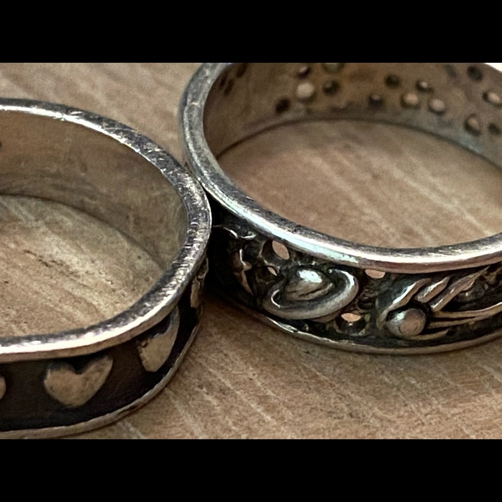 Two Vintage 925 silver rings – hearts and stars - Picture 4 of 9